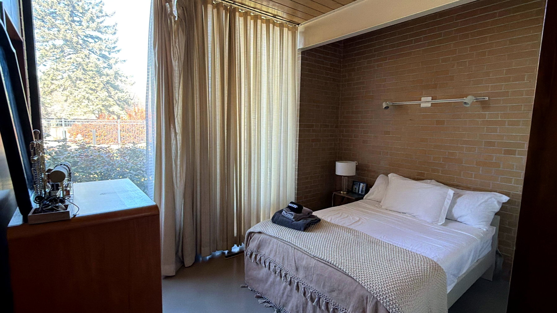 Bedroom airbnb and vrbo turnover cleaning photo for Park City homes by Sun Ray Cleaning Services