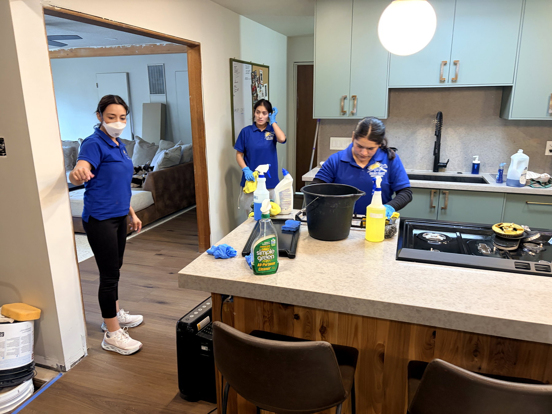 Kitchen residential cleaning photo for Summit County homes by Sun Ray Cleaning Services