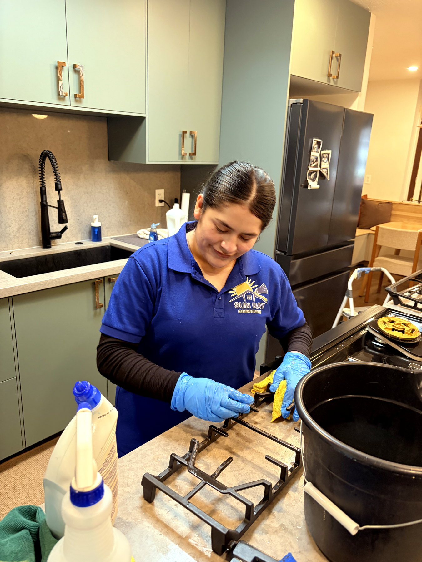 Kitchen deep cleaning photo for Park City homes by Sun Ray Cleaning Services
