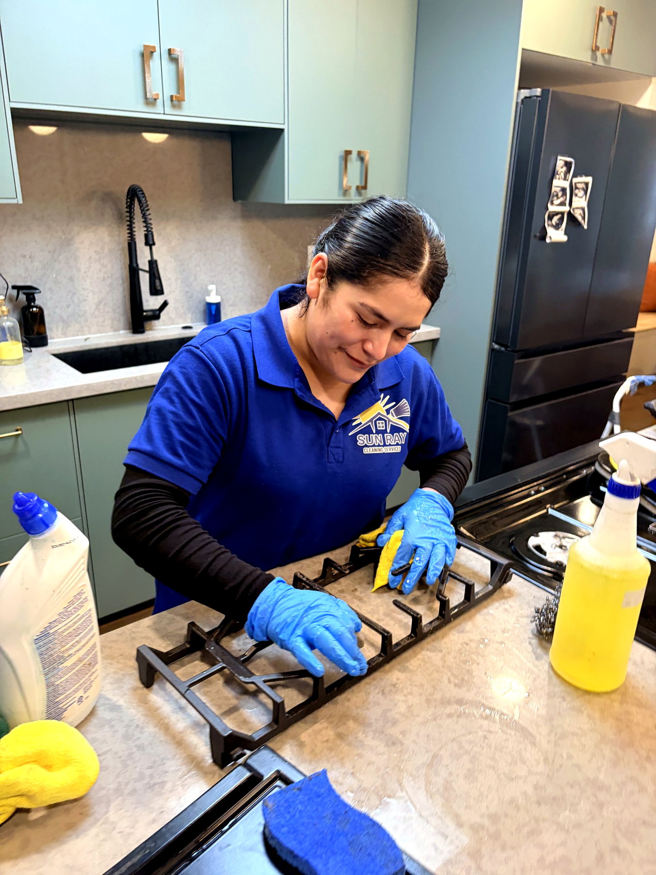 Kitchen deep cleaning photo for Summit County homes by Sun Ray Cleaning Services