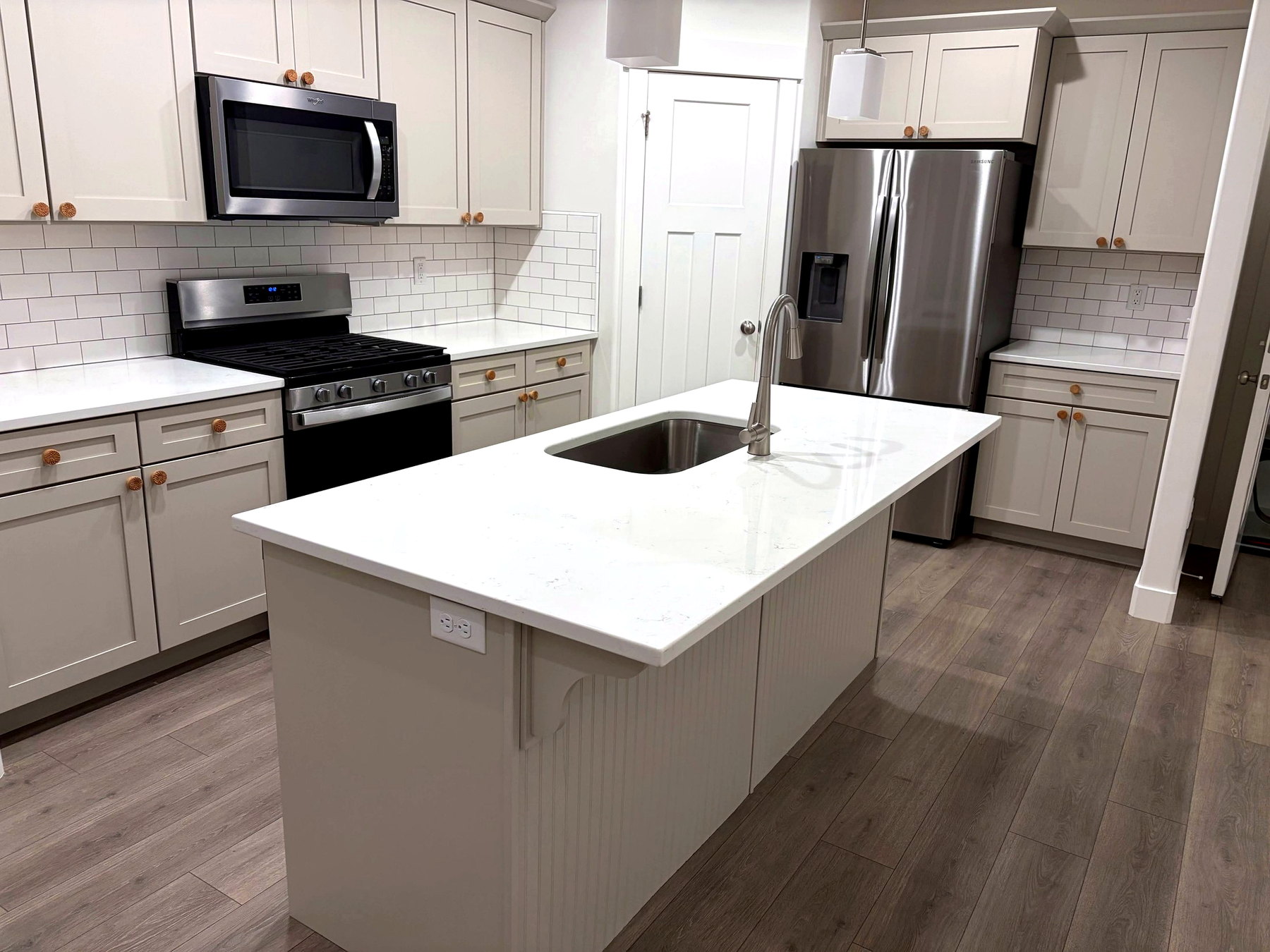 Kitchen residential cleaning photo for Summit County, UT homes by Sun Ray Cleaning Services